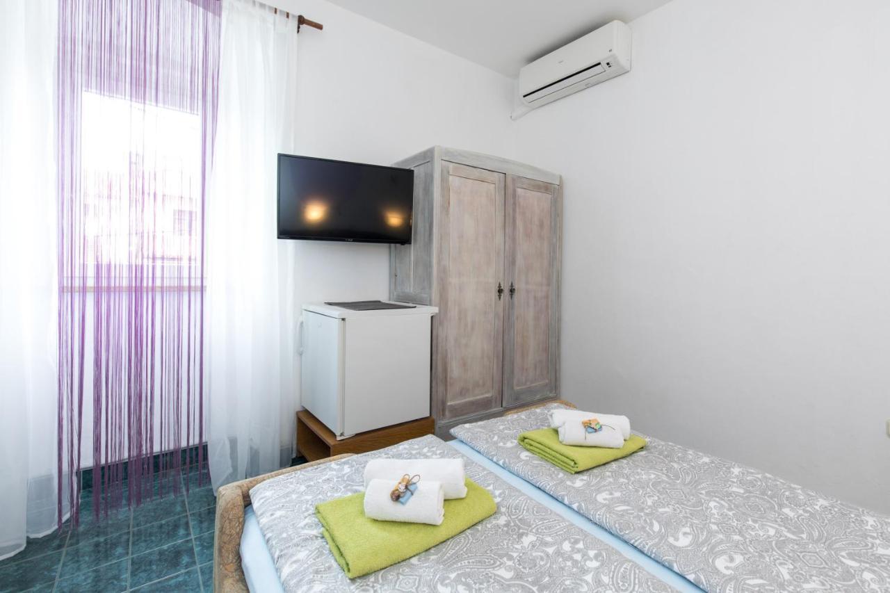 Pape Punat Hotel ภายนอก รูปภาพ