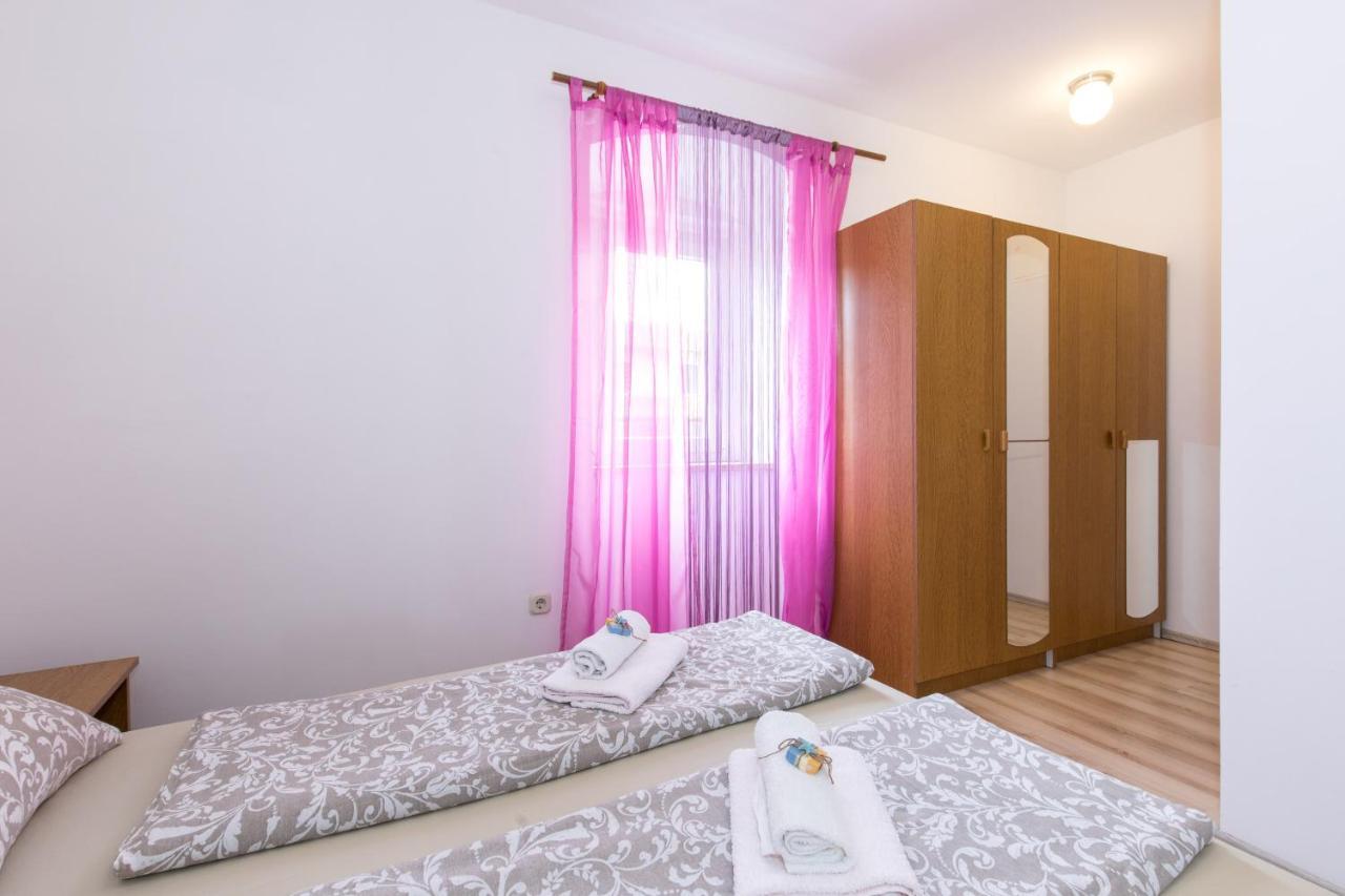 Pape Punat Hotel ภายนอก รูปภาพ